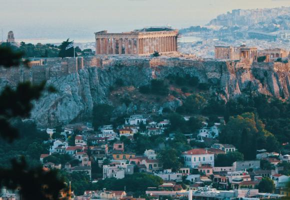Why You Should Invest in Greek Real Estate Now